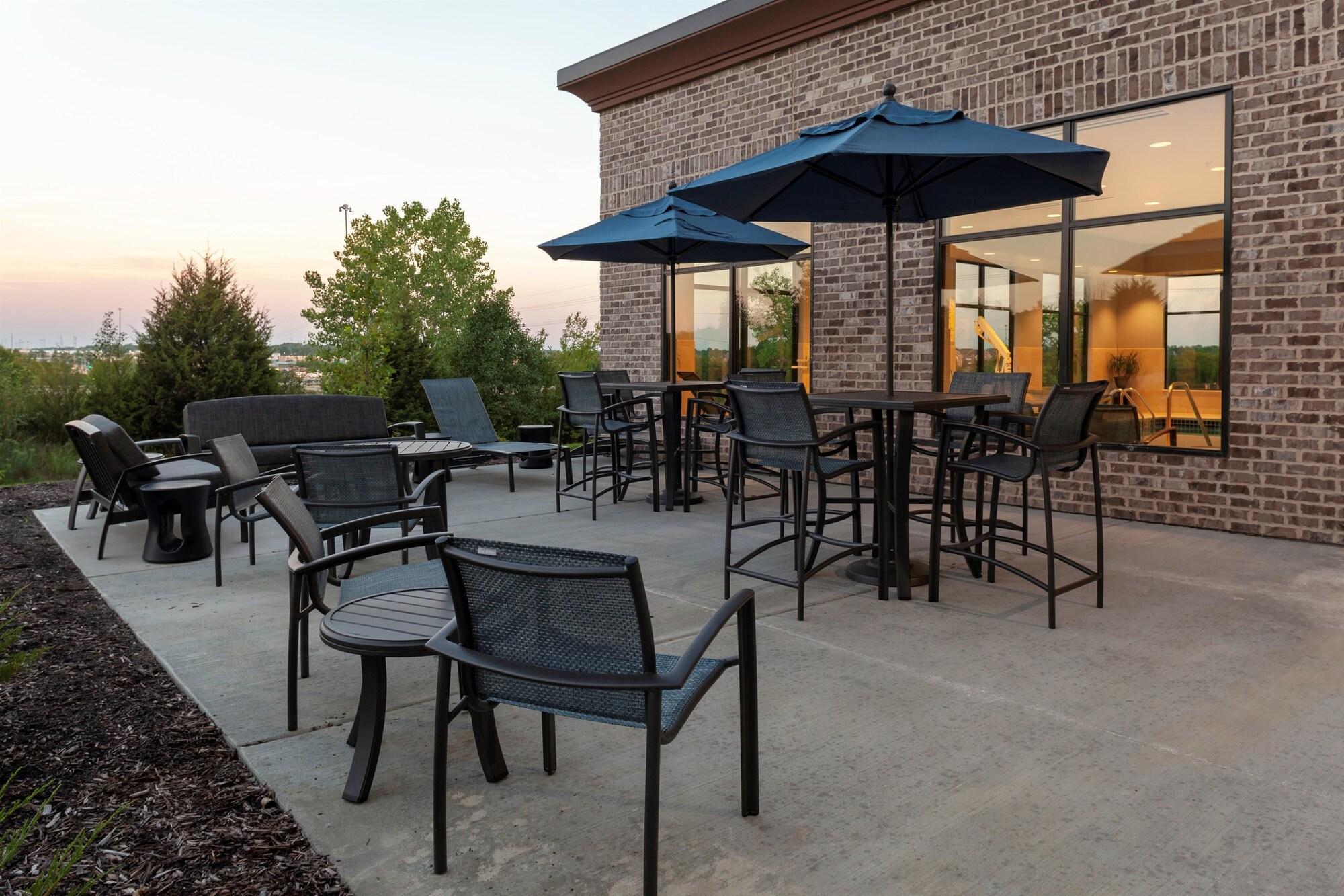 Stanley Hampton Inn & Suites Overland Park South מראה חיצוני תמונה