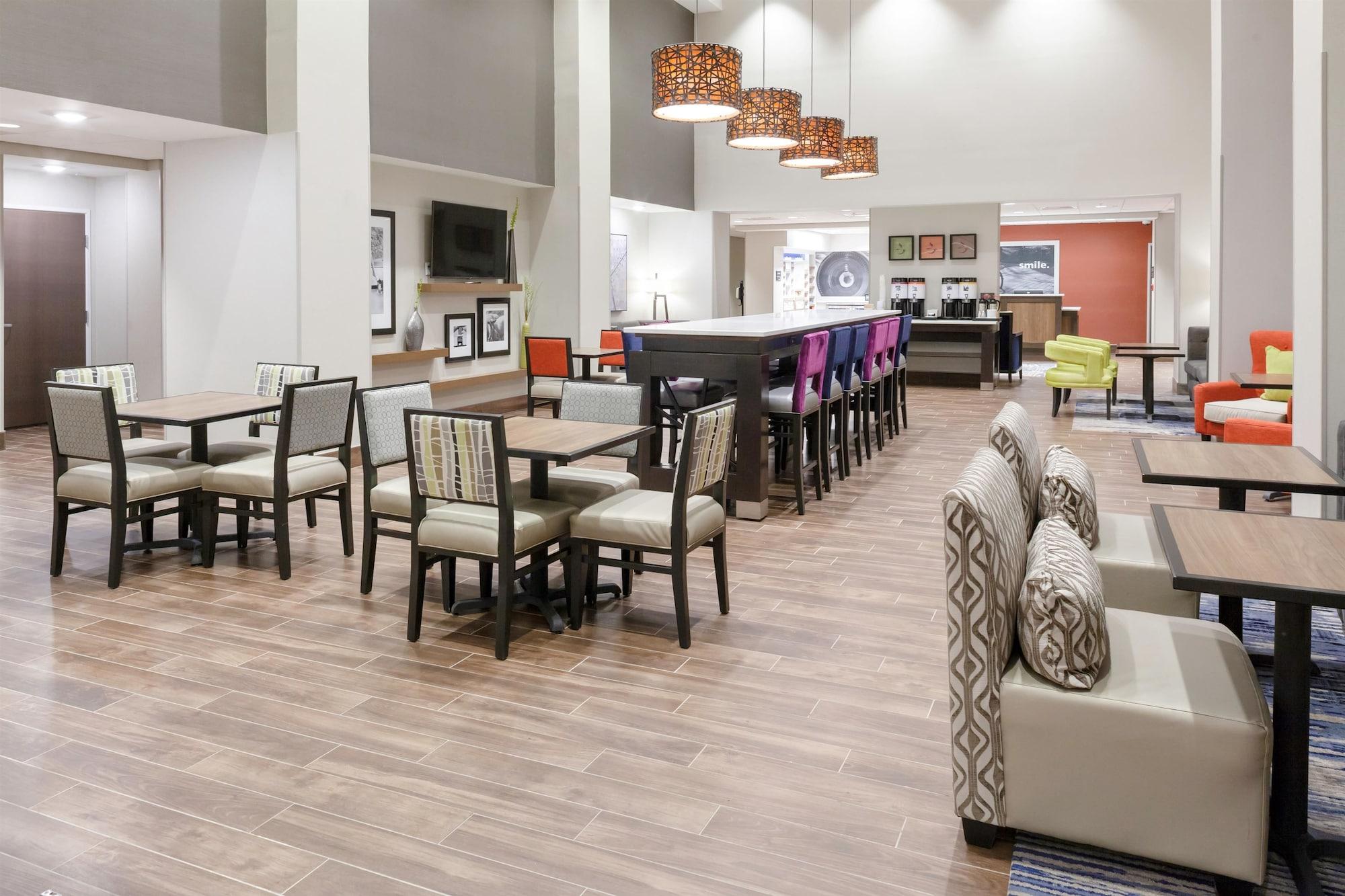 Stanley Hampton Inn & Suites Overland Park South מראה חיצוני תמונה