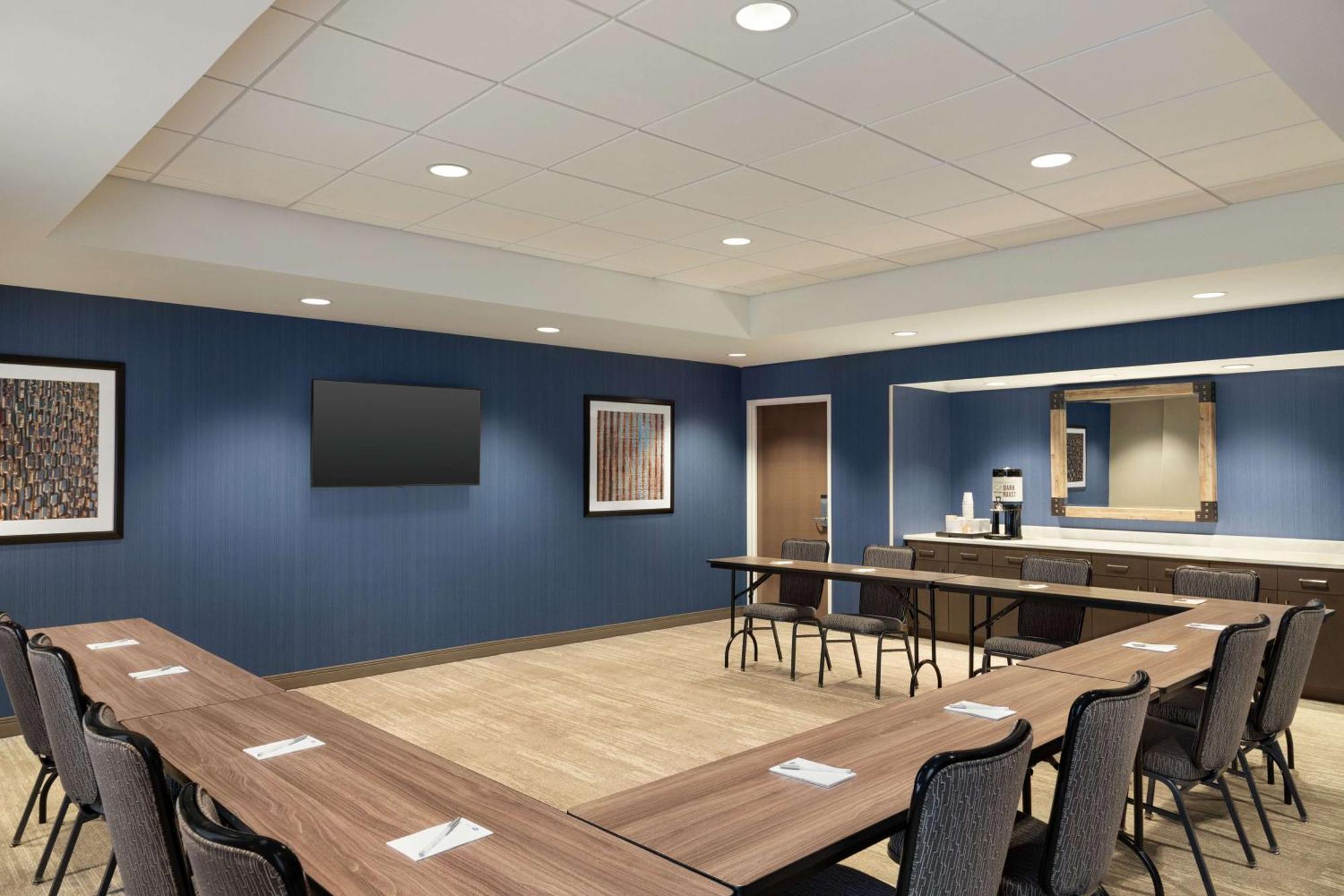 Stanley Hampton Inn & Suites Overland Park South מראה חיצוני תמונה