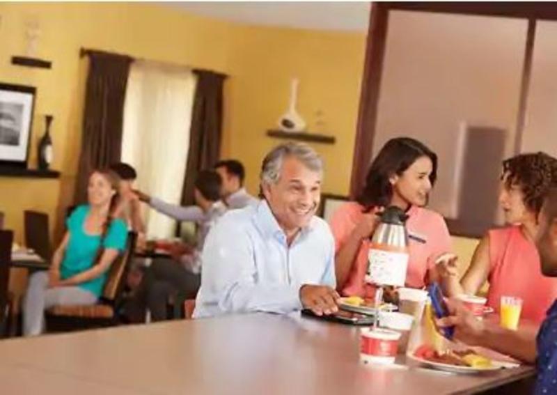 Stanley Hampton Inn & Suites Overland Park South מראה חיצוני תמונה